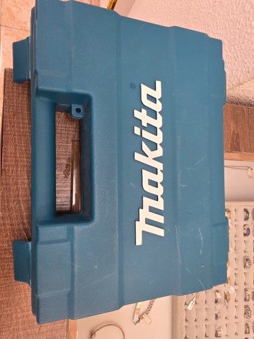 1-1-279124-4-Herramientas De Mano Kit Makita B-53811 100 Piezas