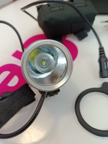 9-9-80226-4-Linterna Luz Para Bicicleta 