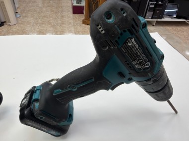 1-1-279368-3-Atornillador A Bateria Impacto Makita HP333D