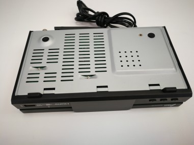 1-1-255995-2-Receptor Satélite Iris 9600hD 02 Negro