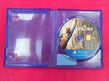 6-6-172167-1-Videojuego PS4 Spideman Sin Caja