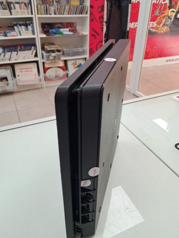 6-6-172165-2-Consola PS4 Slim 1t (sin Mando)