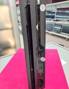 6-6-172173-1-Consola PS4 Pro 1Tb  2