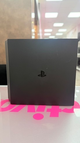 7-7-91215-1-Consola PS4 Pro 1 TB (Sin mando)