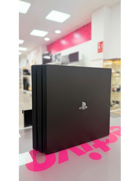 7-7-91215-2-Consola PS4 Pro 1 TB (Sin mando)