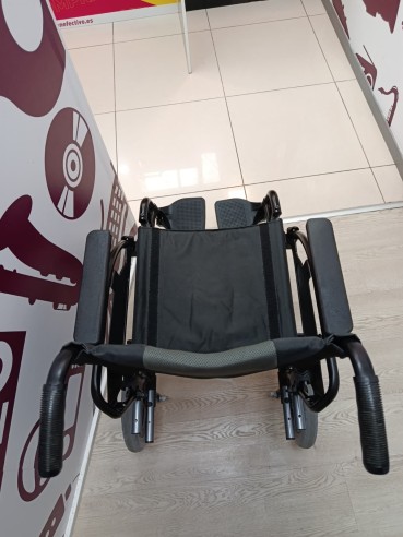 9-9-79102-5-Silla De Ruedas Breezy Style 