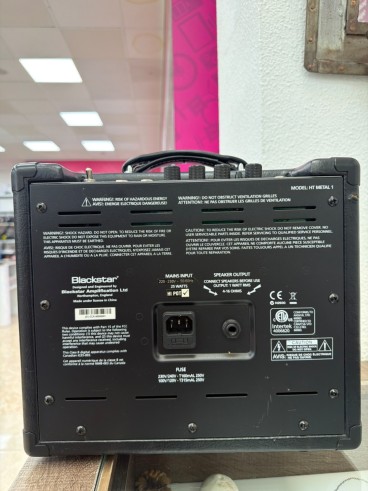1-1-279766-4-Amplificador Guitarra Blackstar HT Metal 1R 