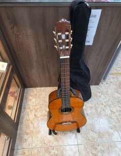 1-1-279803-1-Guitarra Clasica Yamaha C40 Soporte