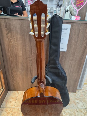 1-1-279803-4-Guitarra Clasica Yamaha C40 Soporte