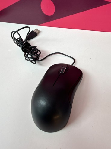 8-8-81632-2-Ratón amazon basics