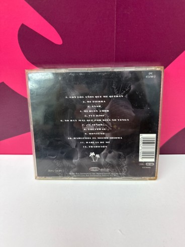 8-8-81646-2-CD, vinilos y casetes Gloria Estefan 