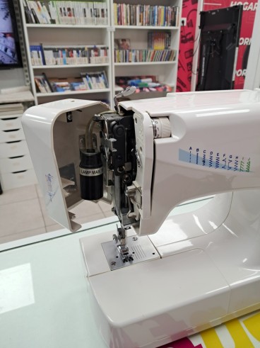 6-6-172326-2-Maquina Coser Medion MD10964
