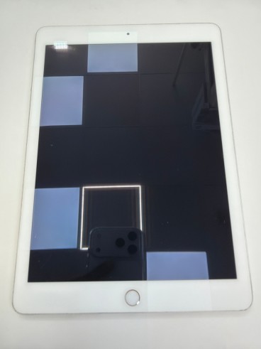 1-1-258826-3-iPad IPad Pro 9 7 A1674 32Gb 