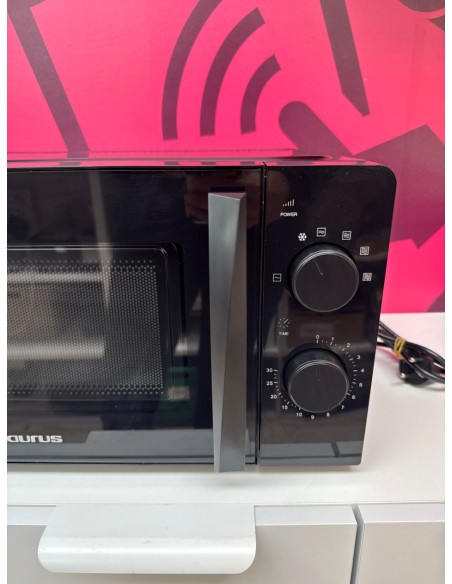 8-8-81669-3-Microondas Taurus Mw751mb 700w