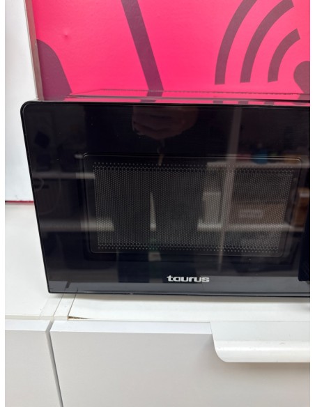 8-8-81669-4-Microondas Taurus Mw751mb 700w