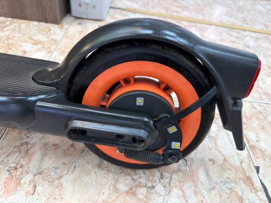 1-1-277617-4-Patinete Electrico Xiaomi 4