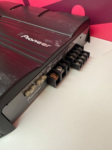 8-8-81757-3-Amplificador Pioneer GM-6200F 