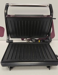 8-8-81760-1-Tostadora Taurus toast co 700w 2