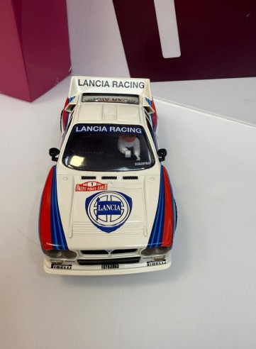 9-9-80504-2-Bebé y juguetes Scalextric Lancia Rally 037