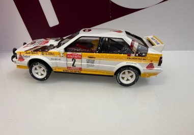 9-9-80509-3-Bebé y juguetes Coche scalextric audi quattro efecto nieve 
