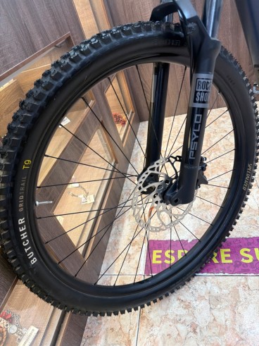 1-1-277693-6-Bicicleta Montana Specialized Stump Jumper 15 Alloy Carbon
