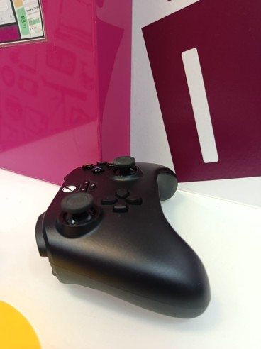 9-9-80553-3-Mando Xbox One Gamepad Base X 