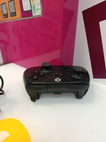 9-9-80553-4-Mando Xbox One Gamepad Base X 
