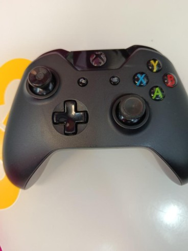 9-9-80555-10-Mando Xbox One 1537