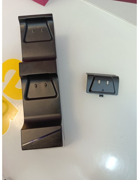 9-9-80562-4-Accesorio Xbox Cargador Xbox One Ycc-xb0663