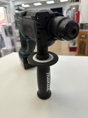 1-1-277780-3-Martillo A Bateria Makita DHR202