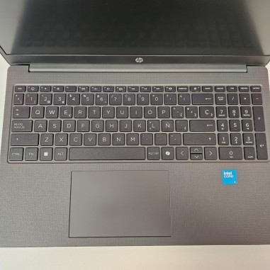 8-8-78999-3-Ordenador portátil HP 250R G10 Notebook 16 512gb SSD Intel (R) Core (TM) 5 120U Windows 11 Intel (