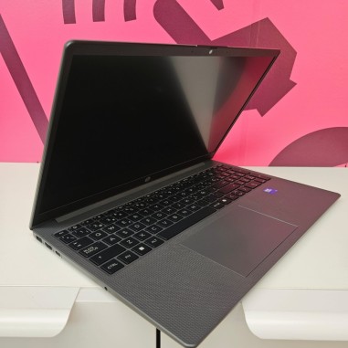 8-8-78999-4-Ordenador portátil HP 250R G10 Notebook 16 512gb SSD Intel (R) Core (TM) 5 120U Windows 11 Intel (