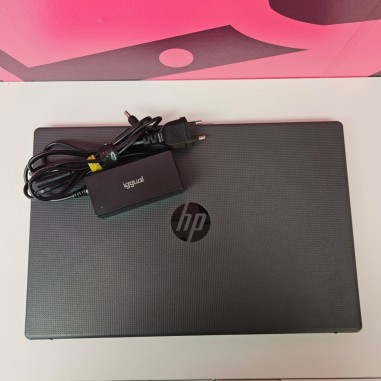 8-8-78999-10-Ordenador portátil HP 250R G10 Notebook 16 512gb SSD Intel (R) Core (TM) 5 120U Windows 11 Intel 