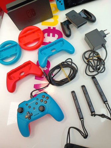 9-9-80578-7-Consola Nintendo Switch Hac-001