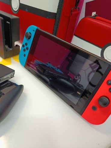 9-9-80578-10-Consola Nintendo Switch Hac-001