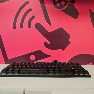 8-8-81905-3-Teclado Alfanumérico Gaming XTrust