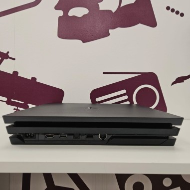 8-8-80348-4-Consola PS4 Pro 1TB