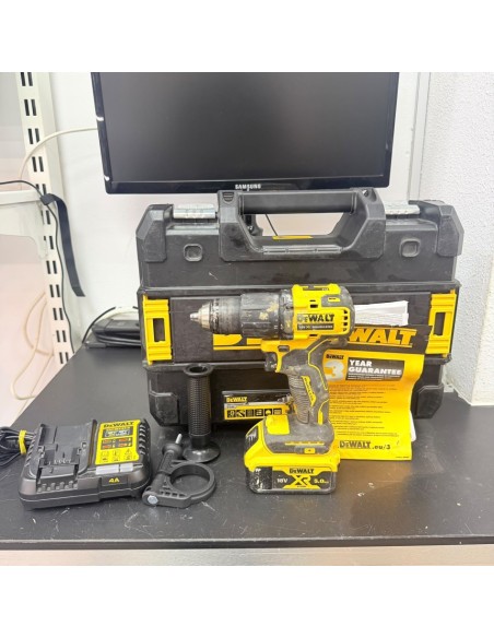 7-7-88214-2-Taladro A Bateria Dewalt DCD709