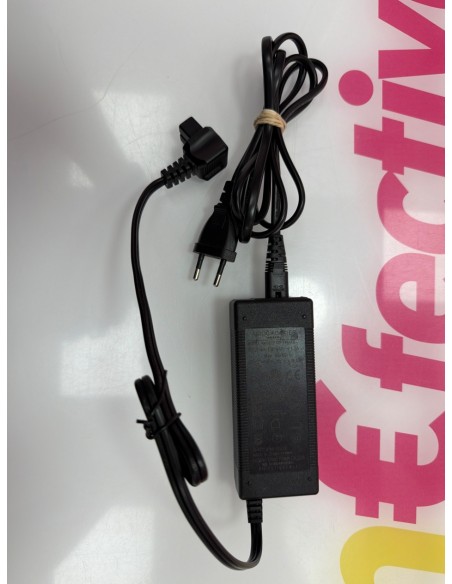 1-1-278152-3-Nevera Portatil Electrica Ice-On Peme Negra