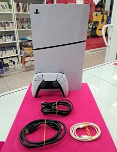 6-6-172596-1-Consola PS5 Digital 