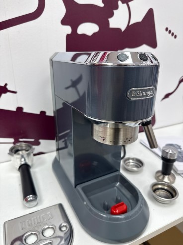 8-8-81928-2-Cafetera Delonghi Dedica style EC78X