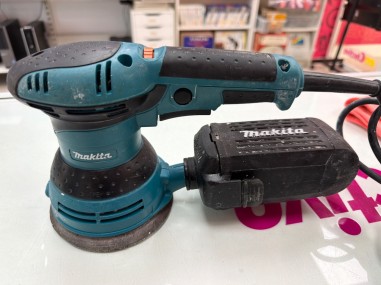 6-6-171764-1-Lijadora Mouse O Delta Makita B05041