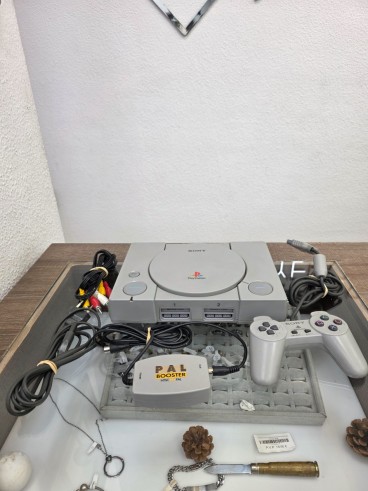 1-1-280402-1-Consola PS1 Fat Gris