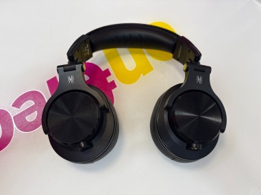 9-9-80877-1-Auriculares Oneodio A71 