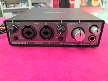 6-6-172694-2-Interface Roland Rubix 22