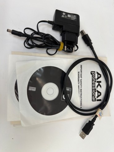 1-1-280570-5-Música Profesional Controladora Teclado AKAI MPK49 