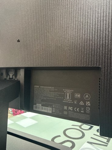 8-8-82016-3-Monitor LED MSI PRO 3PB4