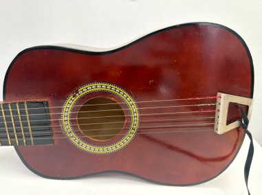 1-1-280631-2-Guitarra Ukelele 