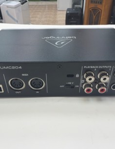 1-1-280632-1-Interface U-phoria Umc 204