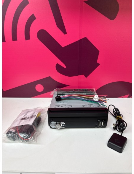 8-8-82076-1-Autorradio con pantalla Android (sin uso)
